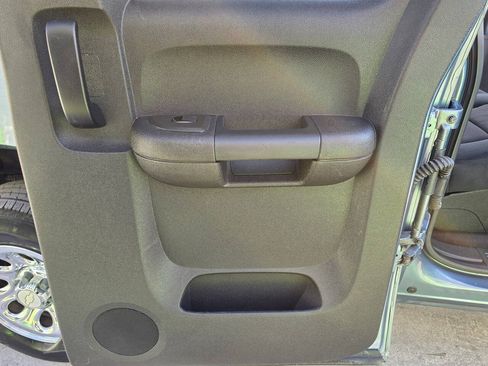 Used 2011 Chevrolet Silverado 1500 LS RWD image 25
