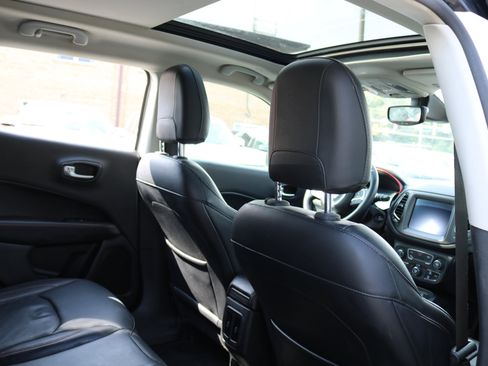 Used 2017 Jeep Compass Trailhawk w/ Leather Interior Group image 38