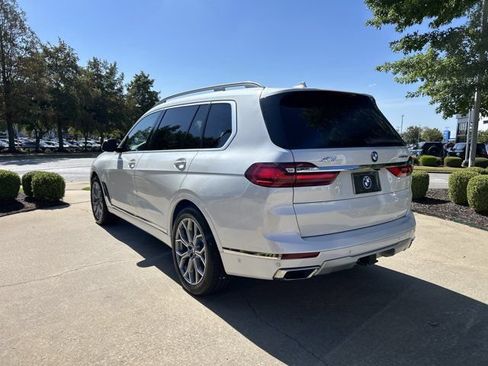 Used 2022 BMW X7 xDrive40i w/ Executive Package AWD/4WD image 3