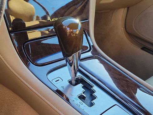 Used 2006 Lexus SC 430 Convertible image 27