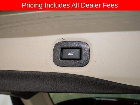 Used 2018 Nissan Rogue SV FWD image 6