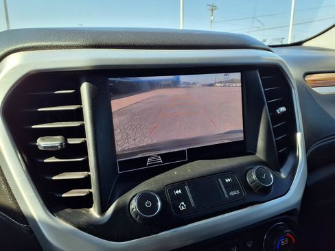 Used 2020 GMC Acadia SLE AWD/4WD image 5