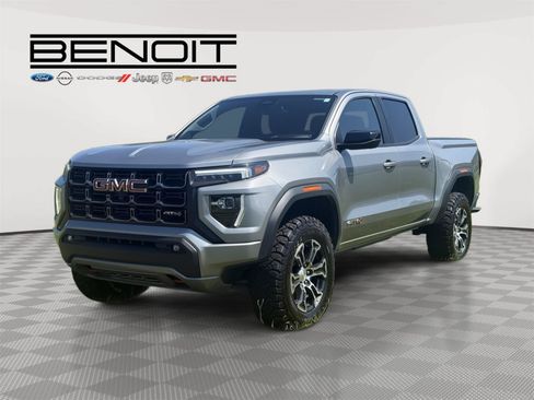 Used 2023 GMC Canyon AT4 w/ AT4 Premium Package AWD/4WD image 10