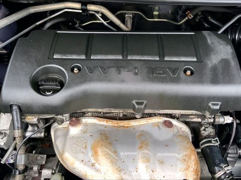 Used 2009 Pontiac Vibe w/ Preferred Package FWD image 30