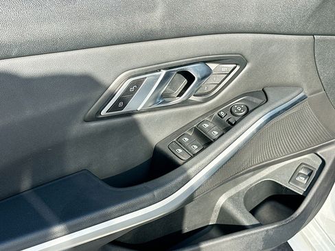 Used 2019 BMW 330i Sedan RWD image 17