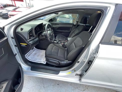 Used 2018 Hyundai Elantra Value Edition FWD image 3