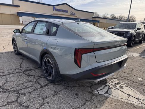New 2026 Kia K4 EX image 7