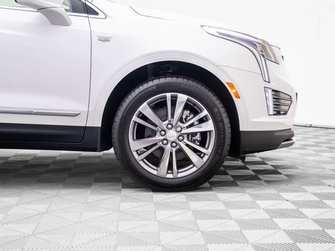 New 2025 Cadillac XT5 Premium Luxury image 33