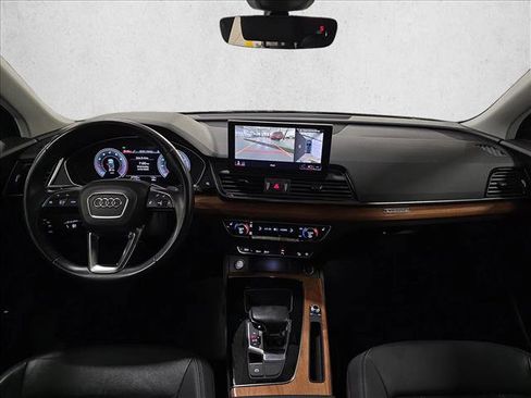 Used 2021 Audi Q5 Premium Plus w/ Premium Plus Package image 17