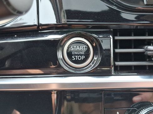 Certified 2023 Nissan Pathfinder Platinum w/ Black Appearance Package image 29