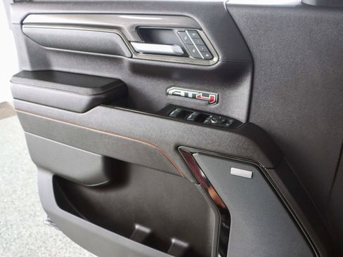Used 2023 GMC Sierra 1500 AT4 image 26