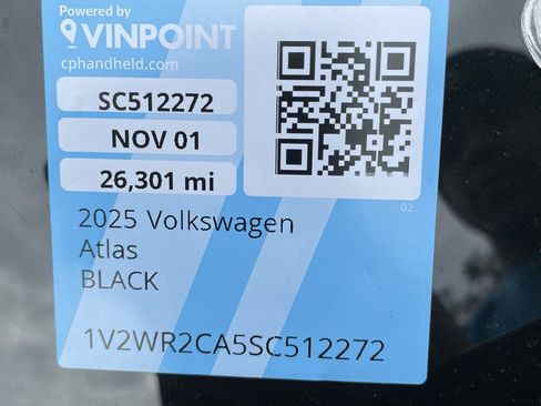 Used 2025 Volkswagen Atlas SE image 27