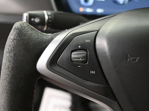 Used 2019 Tesla Model S Performance AWD/4WD image 29