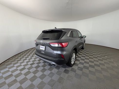 Used 2022 Ford Escape SE w/ Convenience Package image 3