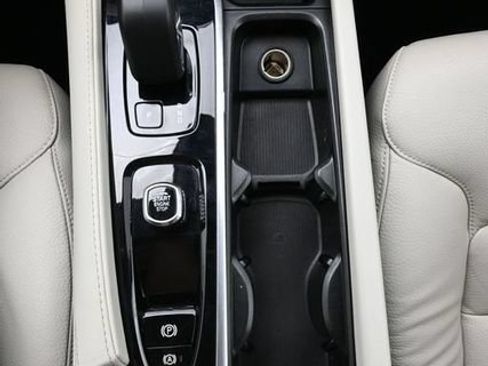 Used 2023 Volvo XC90 B6 Plus w/ Protection Package AWD/4WD image 12
