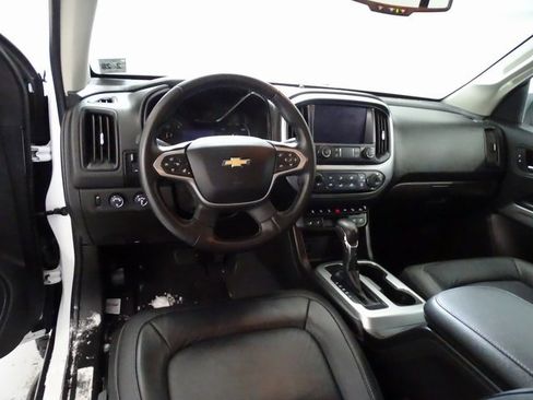 Certified 2022 Chevrolet Colorado ZR2 w/ ZR2 Dusk Special Edition image 4