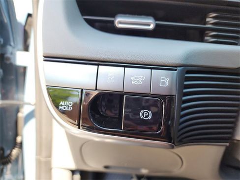 New 2025 Hyundai Ioniq 5 SEL image 25