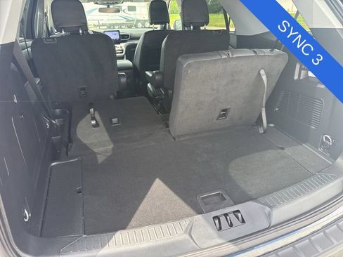 Used 2023 Ford Explorer XLT w/ Equipment Group 202A AWD/4WD image 16