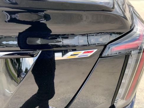 Certified 2025 Cadillac CT5 V w/ Technology Package RWD image 10