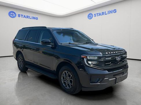 Used 2025 Ford Expedition Active AWD/4WD image 23