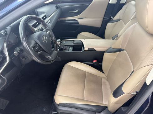 Used 2021 Lexus ES 350 w/ Premium Package FWD image 5