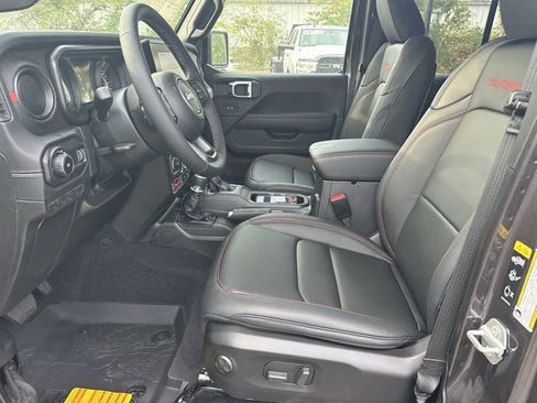 New 2025 Jeep Wrangler Unlimited Rubicon image 9