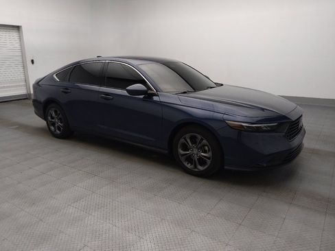 Used 2023 Honda Accord EX image 11