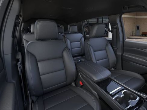 New 2027 Chevrolet Traverse LT w/ Midnight/Sport Edition FWD image 16