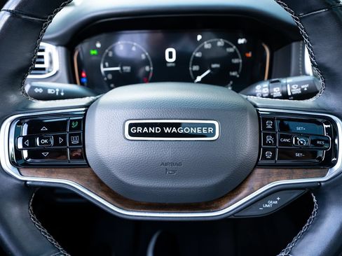 Used 2023 Jeep Grand Wagoneer 4WD image 31