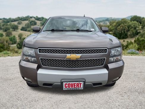 Used 2013 Chevrolet Suburban LT AWD/4WD image 2