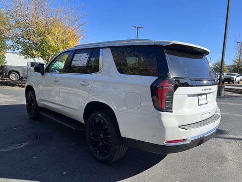 New 2026 Chevrolet Tahoe LS image 9