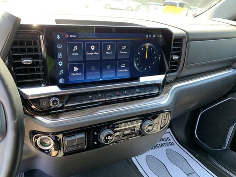 Used 2025 Chevrolet Silverado 1500 LT AWD/4WD image 28
