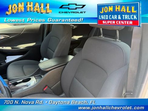 Used 2021 Chevrolet Malibu RS FWD image 17