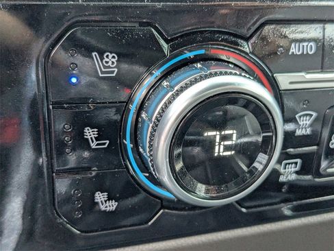 Used 2023 GMC Sierra 1500 SLT w/ SLT Premium Package image 28