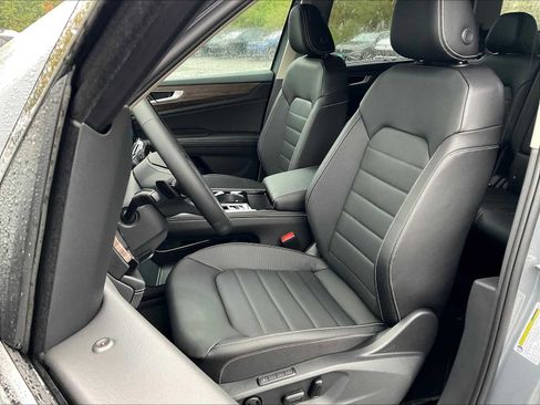 New 2026 Volkswagen Atlas SEL image 11