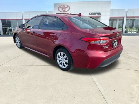 Used 2023 Toyota Corolla LE FWD image 3