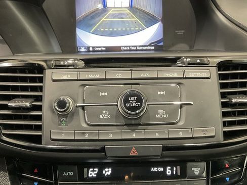 Used 2017 Honda Accord Sport image 18