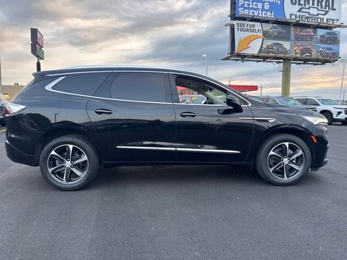 Used 2022 Buick Enclave Essence w/ Sport Touring Edition FWD image 7