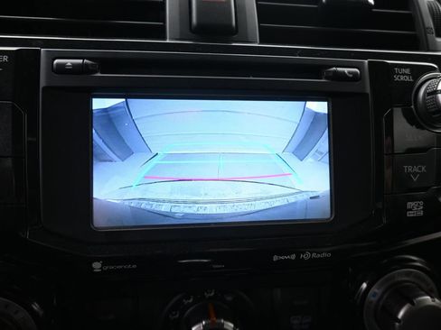 Used 2019 Toyota 4Runner TRD Off-Road Premium image 15