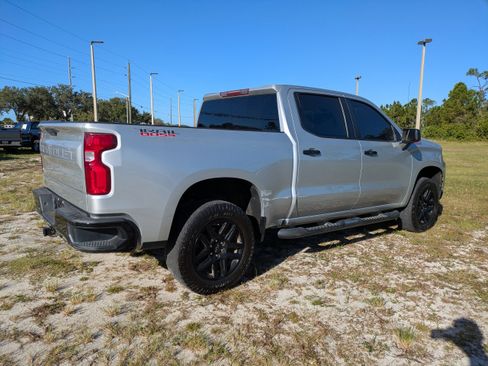 Used 2021 Chevrolet Silverado 1500 LT Trail Boss w/ Bed Protection Package image 4