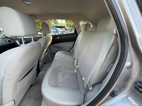 Used 2015 Nissan Rogue S w/ Convenience Package FWD image 11