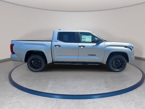 New 2026 Toyota Tundra SR5 AWD/4WD image 4