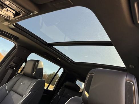 Certified 2026 Cadillac Escalade ESV Sport w/ LPO, ONYX Package image 21