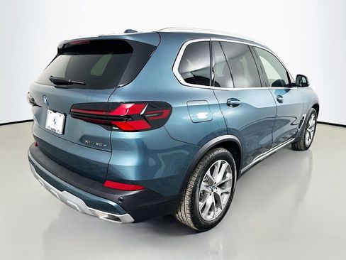 New 2026 BMW X5 xDrive50e image 5