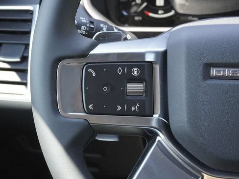 New 2026 Land Rover Discovery Dynamic SE AWD/4WD image 12