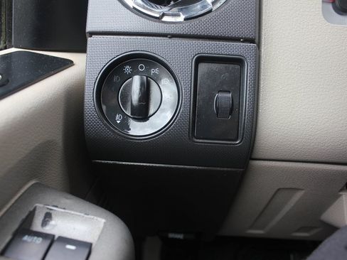 Used 2008 Ford F350 4x4 Crew Cab DRW Super Duty image 15