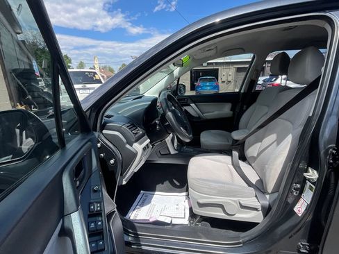 Used 2014 Subaru Forester 2.5i AWD/4WD image 17