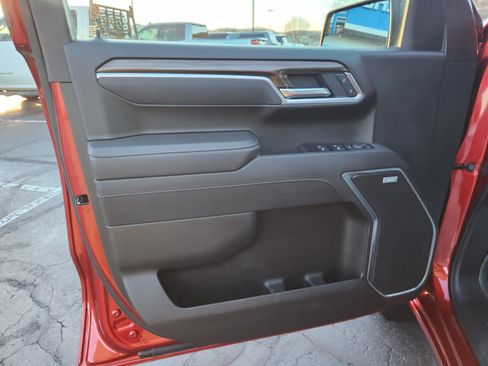 Used 2025 Chevrolet Silverado 1500 RST AWD/4WD image 33