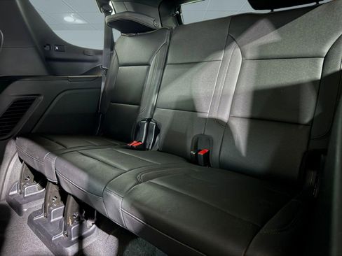 Used 2024 Chevrolet Tahoe High Country image 39