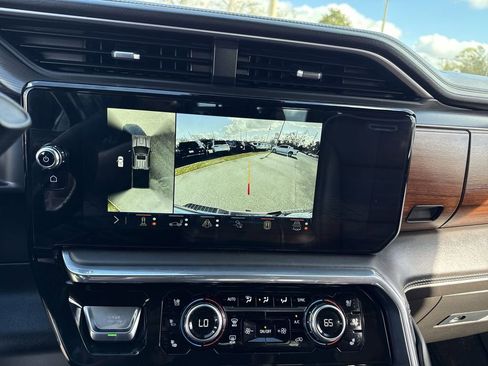 Used 2024 GMC Sierra 2500 Denali Ultimate image 20